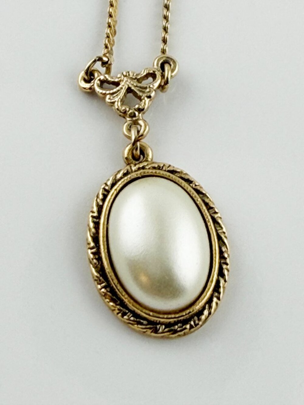 1928 Jewelry Co. Gold Tone Faux Pearl Oval Pendant Necklace - Grandmacore - Picture 4 of 8